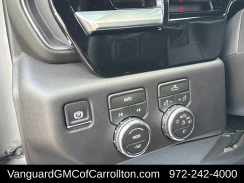 New 2026 GMC Sierra 1500 Elevation image 19