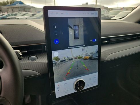 Used 2024 Ford Mustang Mach-E Select image 21