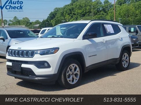 Used 2025 Jeep Compass Latitude AWD/4WD image 1