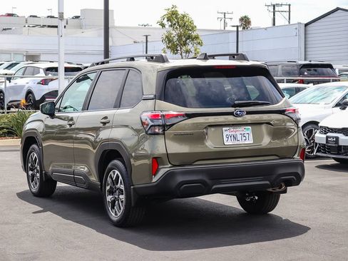 Certified 2026 Subaru Forester Premium AWD/4WD image 7