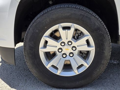 Used 2022 Chevrolet Colorado LT w/ Fleet Safety Package RWD image 12