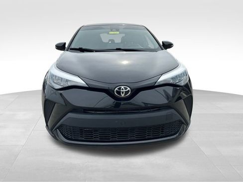 Used 2021 Toyota C-HR XLE image 8