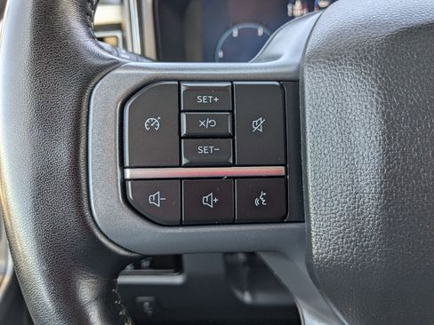 Used 2023 Ford F350 Lariat w/ Sport Appearance Package image 17