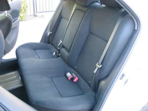 Used 2012 Toyota Yaris Sedan image 11