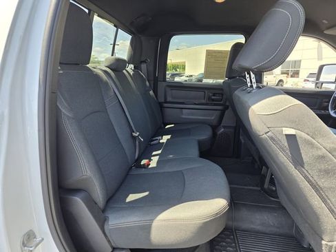 Used 2024 RAM 3500 Tradesman w/ Chrome Appearance Group image 27