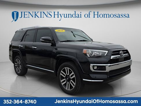 Used 2021 Toyota 4Runner Limited AWD/4WD image 12