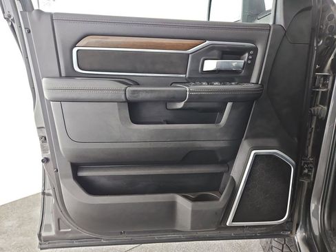 Used 2024 RAM 2500 Laramie image 28