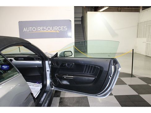 Used 2023 Ford Mustang Premium image 17