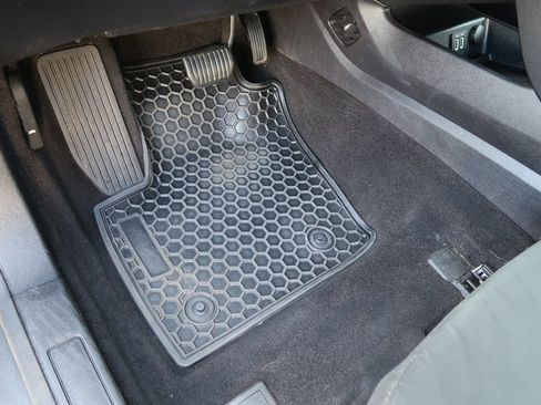 Used 2020 Ford Fusion SE image 13