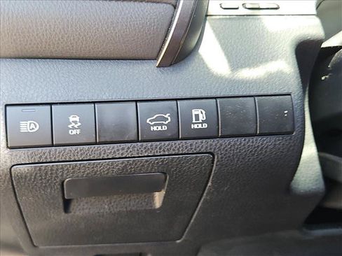 Used 2024 Toyota Camry SE FWD image 15