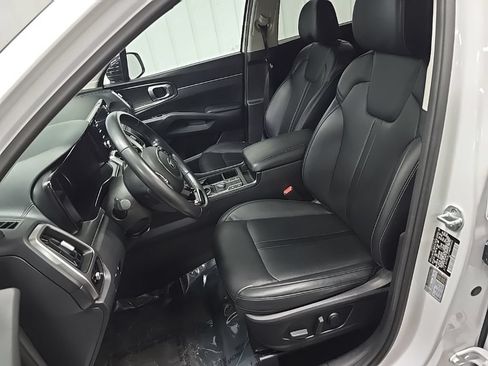 Used 2021 Kia Sorento S AWD/4WD image 29