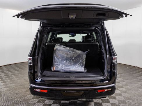 New 2026 Jeep Grand Wagoneer 4WD w/ Premium Group I image 42
