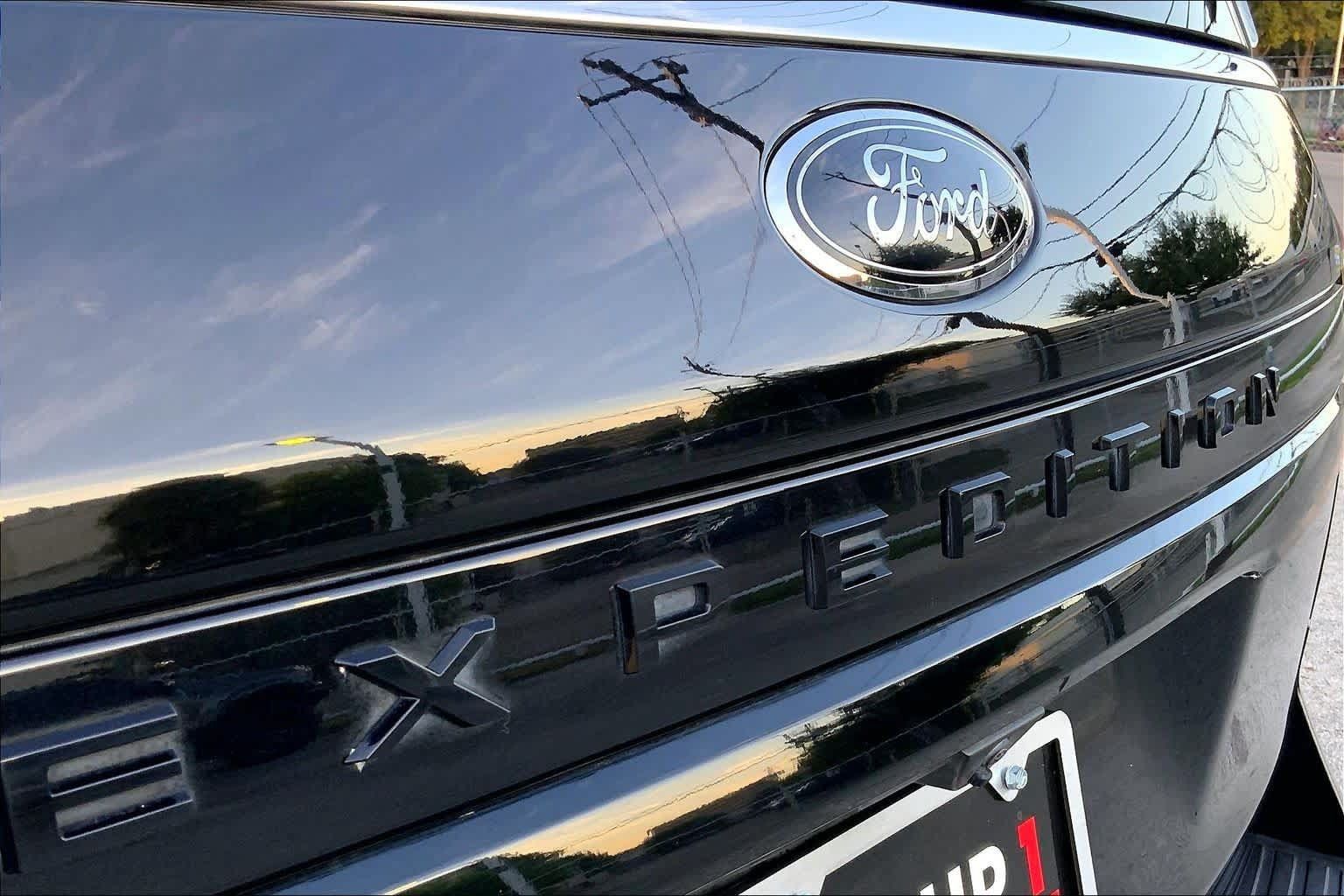 Used 2023 Ford Expedition Limited RWD image 30