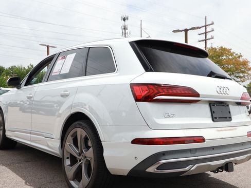 Used 2021 Audi Q7 3.0T Prestige w/ Prestige Package AWD/4WD image 3