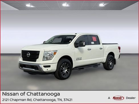 Certified 2021 Nissan Titan SV w/ SV Convenience Package image 1