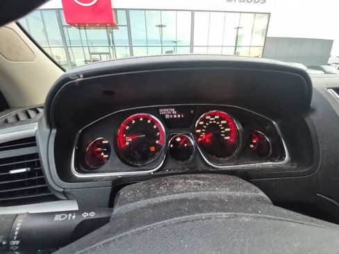 Used 2016 GMC Acadia SLT w/ Open Road Package FWD image 14