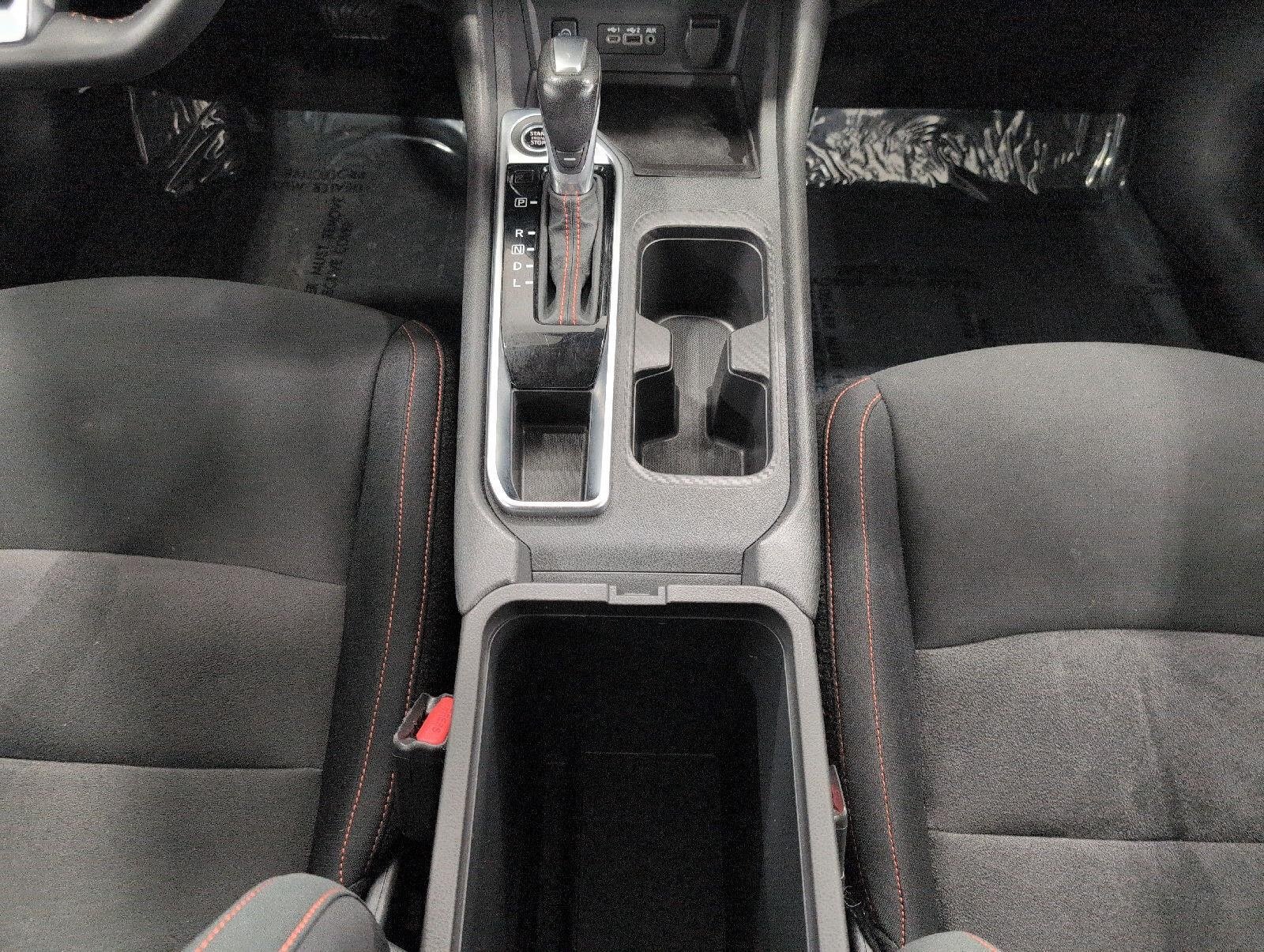 Used 2025 Nissan Sentra SR FWD image 17