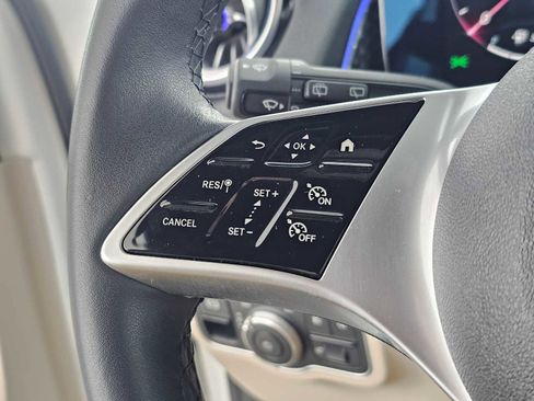 Certified 2025 Mercedes-Benz GLB 250 image 28