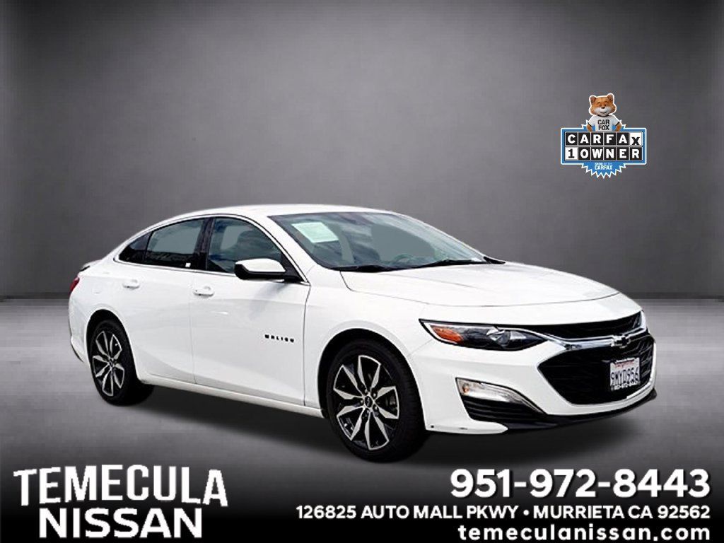 Used 2025 Chevrolet Malibu RS FWD image 1