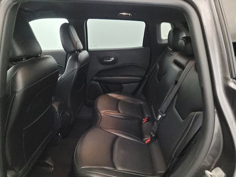 Used 2021 Jeep Compass Latitude AWD/4WD image 18