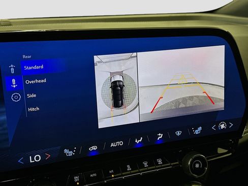 Used 2024 Chevrolet Blazer EV LT image 23