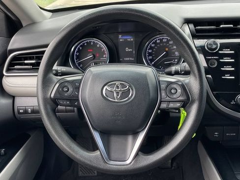 Used 2019 Toyota Camry LE FWD image 12