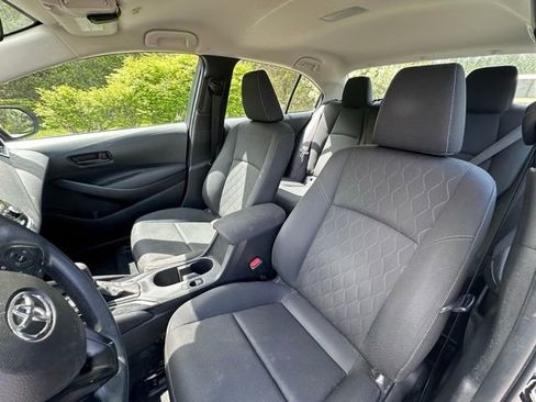 Used 2023 Toyota Corolla LE FWD image 11