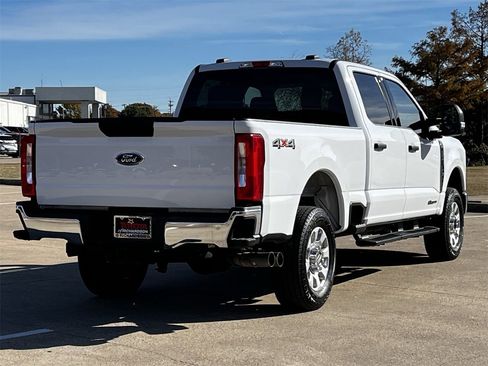 Used 2024 Ford F250 XLT image 4