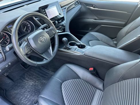 Used 2024 Toyota Camry SE FWD image 10