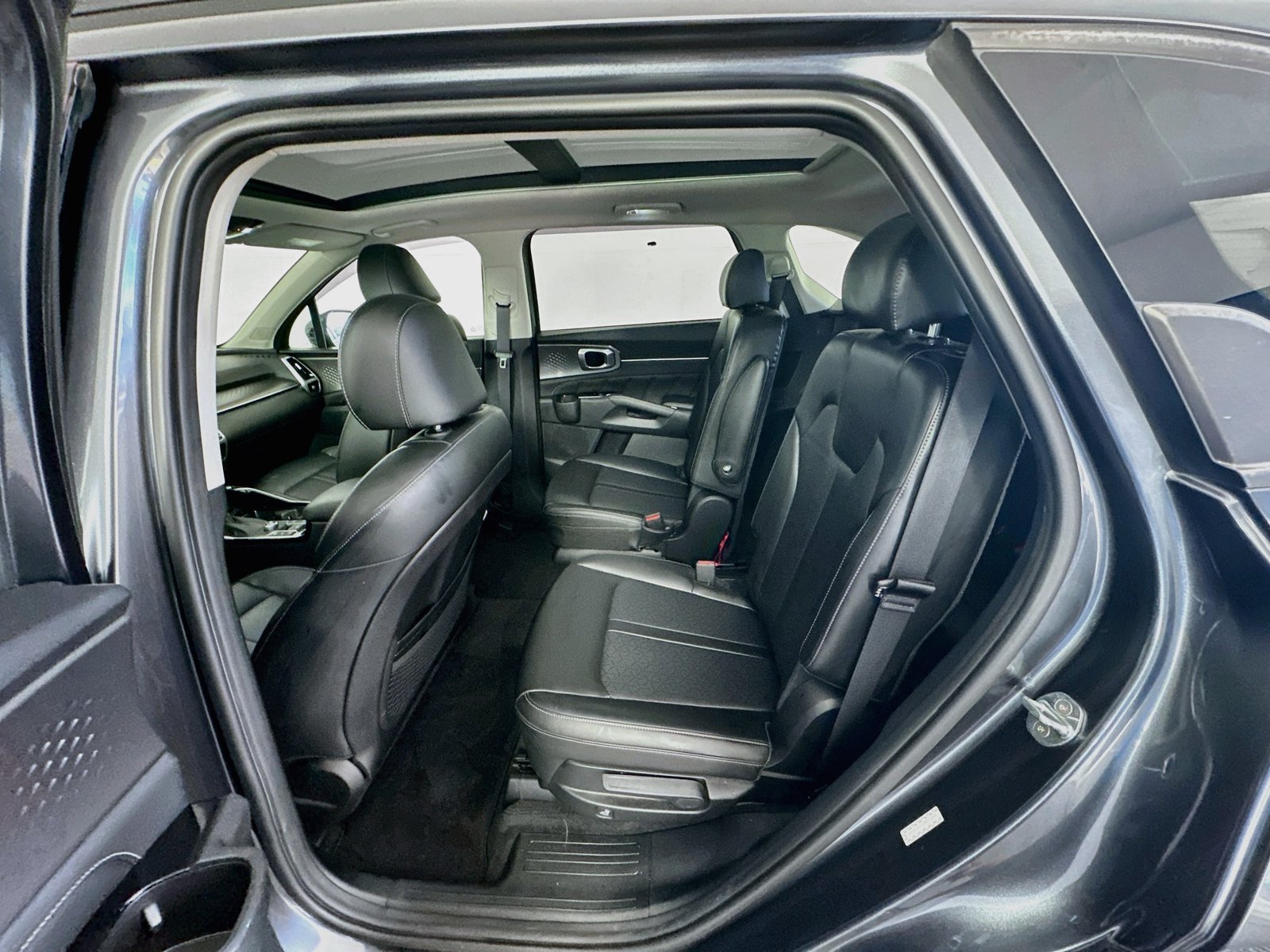 Used 2021 Kia Sorento SX FWD image 25