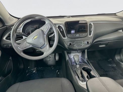 Used 2024 Chevrolet Malibu LT image 28