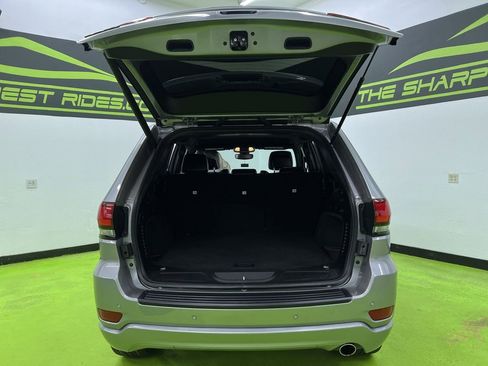 Used 2020 Jeep Grand Cherokee Altitude AWD/4WD image 9