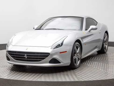 Certified 2016 Ferrari California T image 62