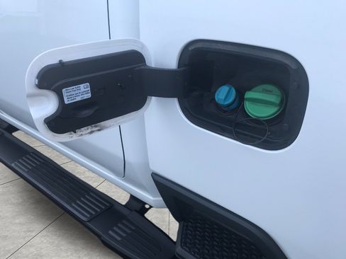 Used 2022 GMC Sierra 2500 AT4 w/ Gooseneck/5TH Wheel Package image 31