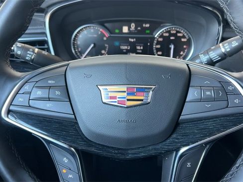 Used 2025 Cadillac XT5 Premium Luxury image 31