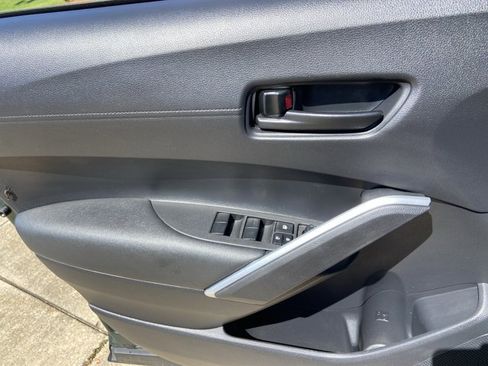 Used 2022 Toyota Corolla Cross LE FWD image 46