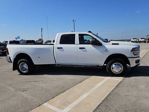 New 2026 RAM 3500 Tradesman image 9