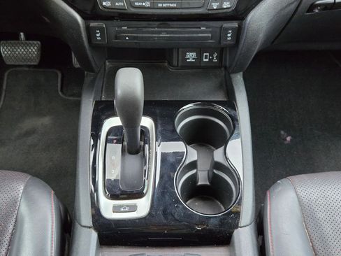 Used 2017 Honda Ridgeline Black Edition image 19