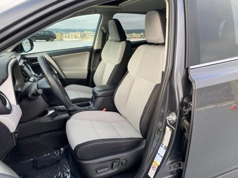 Used 2018 Toyota RAV4 Adventure AWD/4WD image 17