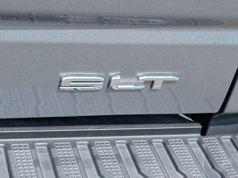 Used 2026 GMC Sierra 1500 SLT RWD image 6