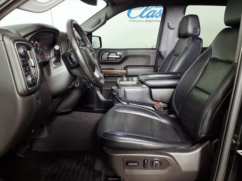 Used 2020 Chevrolet Silverado 1500 LT w/ Texas Edition image 9