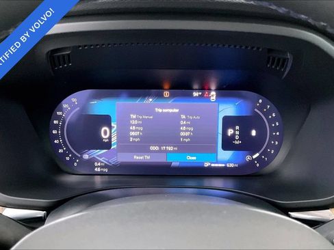 Certified 2026 Volvo XC60 B5 Plus AWD/4WD image 27
