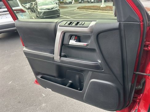 Used 2023 Toyota 4Runner SR5 Premium image 25