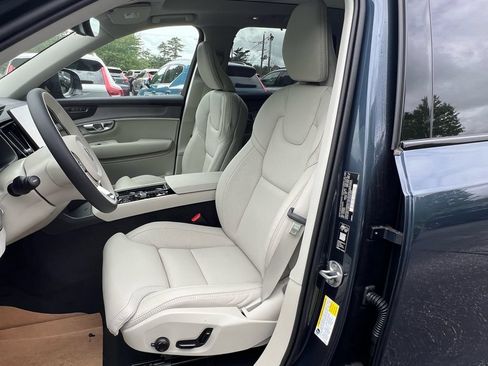 New 2026 Volvo XC90 T8 Ultra w/ Protection Package Premier AWD/4WD image 11