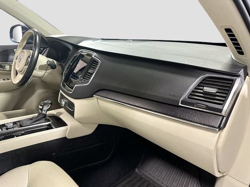 Used 2020 Volvo XC90 T5 Momentum w/ Protection Package Premier AWD/4WD image 33