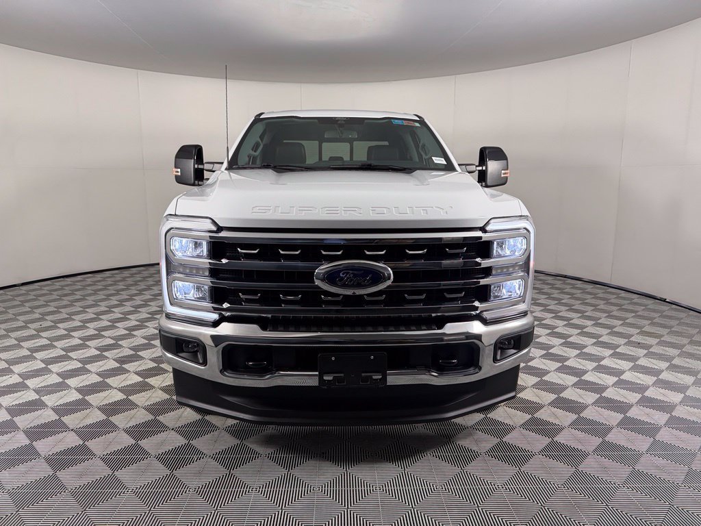 Used 2024 Ford F250 Lariat AWD/4WD image 3