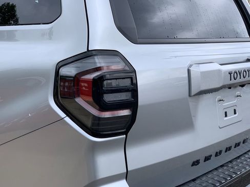 Used 2025 Toyota 4Runner TRD Sport Premium AWD/4WD image 33