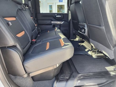 Used 2022 GMC Sierra 2500 AT4 w/ AT4 Preferred Package image 14