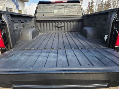 Certified 2022 Chevrolet Silverado 1500 LT Trail Boss w/ Convenience Package II image 15