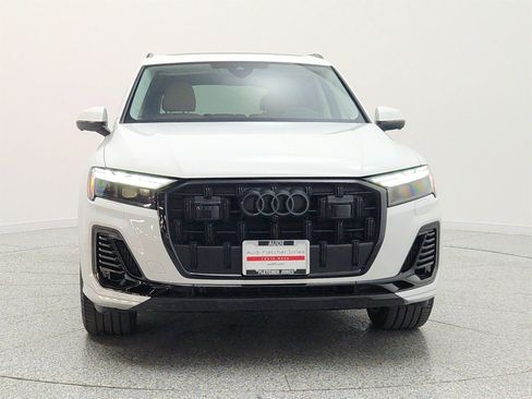 Used 2025 Audi Q7 3.0T Prestige w/ Prestige Package AWD/4WD image 2
